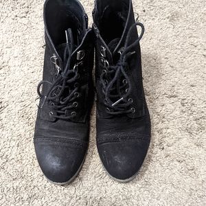 Black Boots with Side Zipper